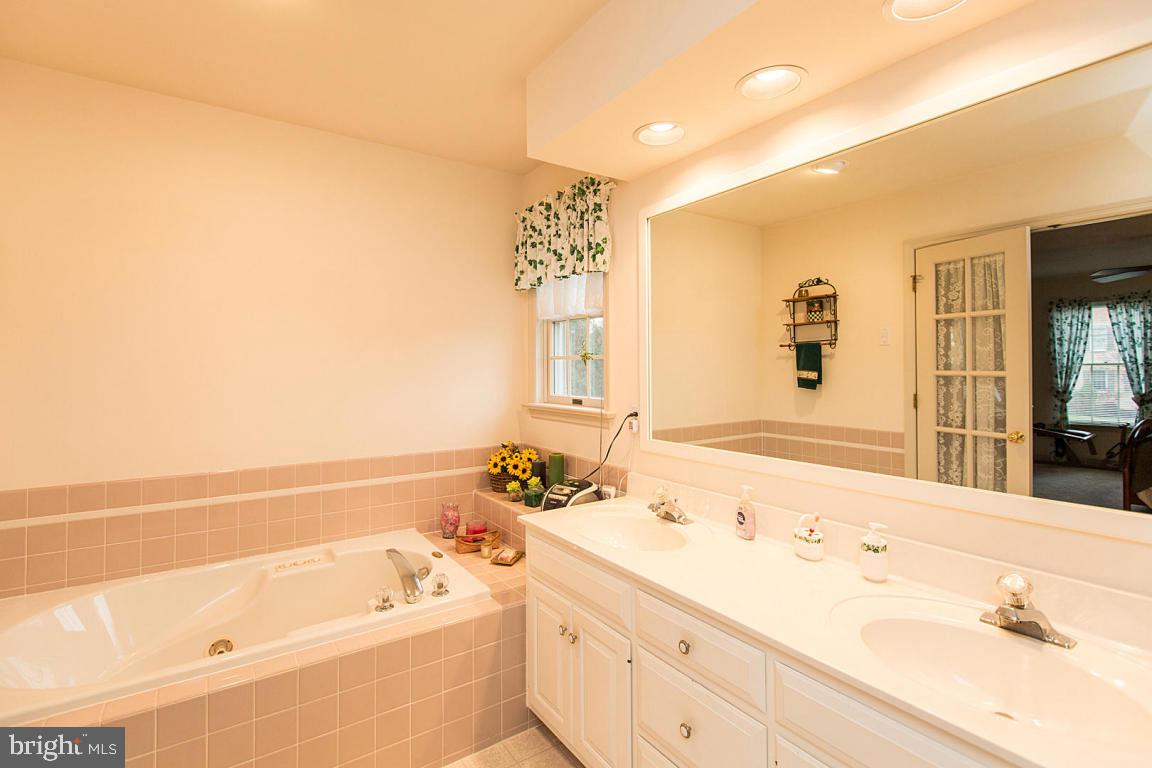 335 Portland Place Lititz, PA 17543 - Photo 38 of 62