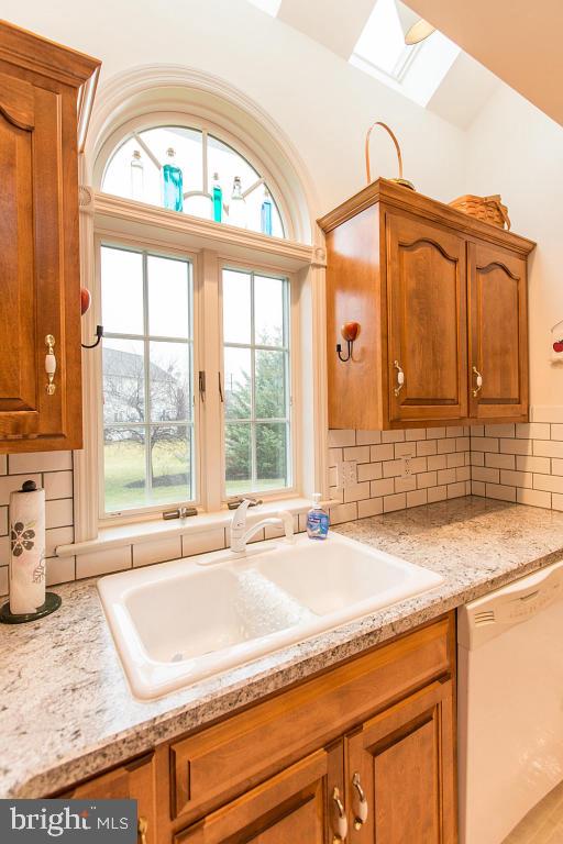 335 Portland Place Lititz, PA 17543 - Photo 8 of 62