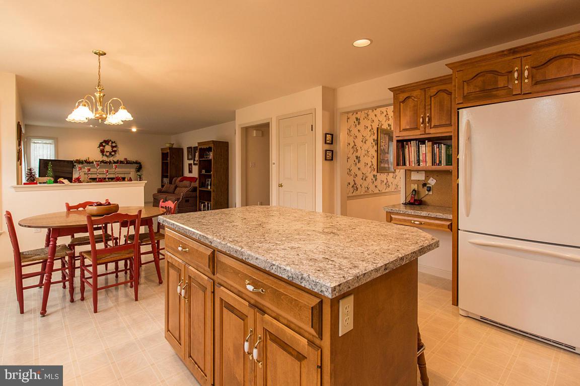 335 Portland Place Lititz, PA 17543 - Photo 9 of 62