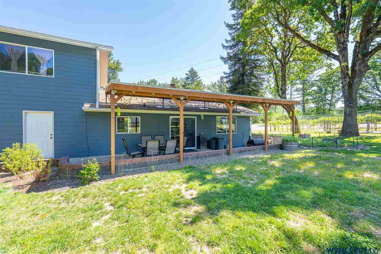 33004 Brewster Road Lebanon, OR 97355 - Photo 25 of 33 Gallery Image 25