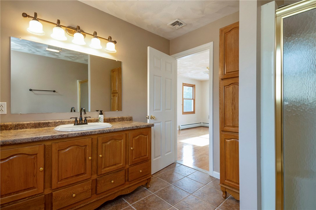 673 Hope Furnace Road Scituate, RI 02831 - Photo 12 of 19