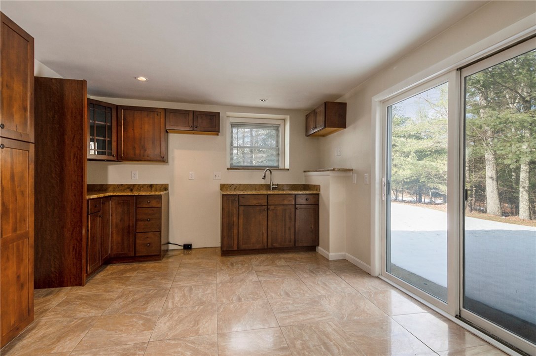 673 Hope Furnace Road Scituate, RI 02831 - Photo 14 of 19