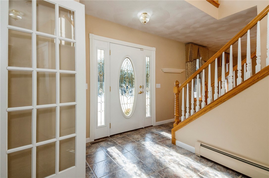 673 Hope Furnace Road Scituate, RI 02831 - Photo 4 of 19