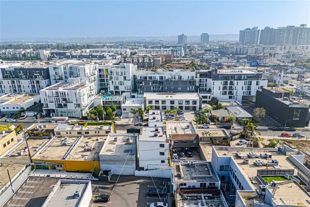 $4,500,000 | 13461 Beach Avenue, Marina del Rey, CA 90292