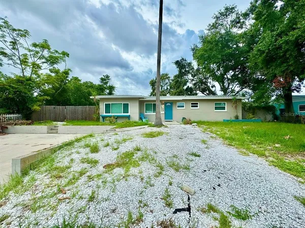 $2,600 | 3957 Wahoo Drive Southeast, St. Petersburg, FL 33705