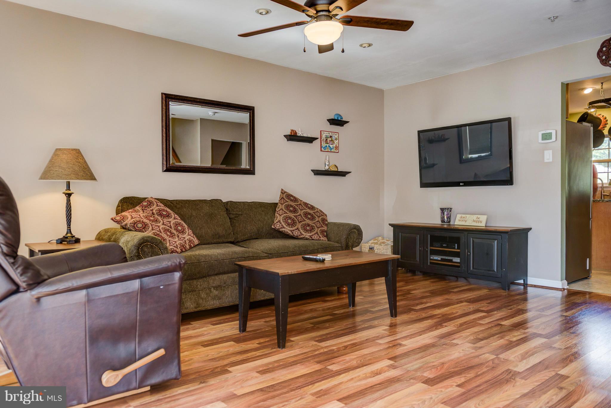 770 Shallow Ridge Court Abingdon, MD 21009 - Photo 6 of 22 Living Room