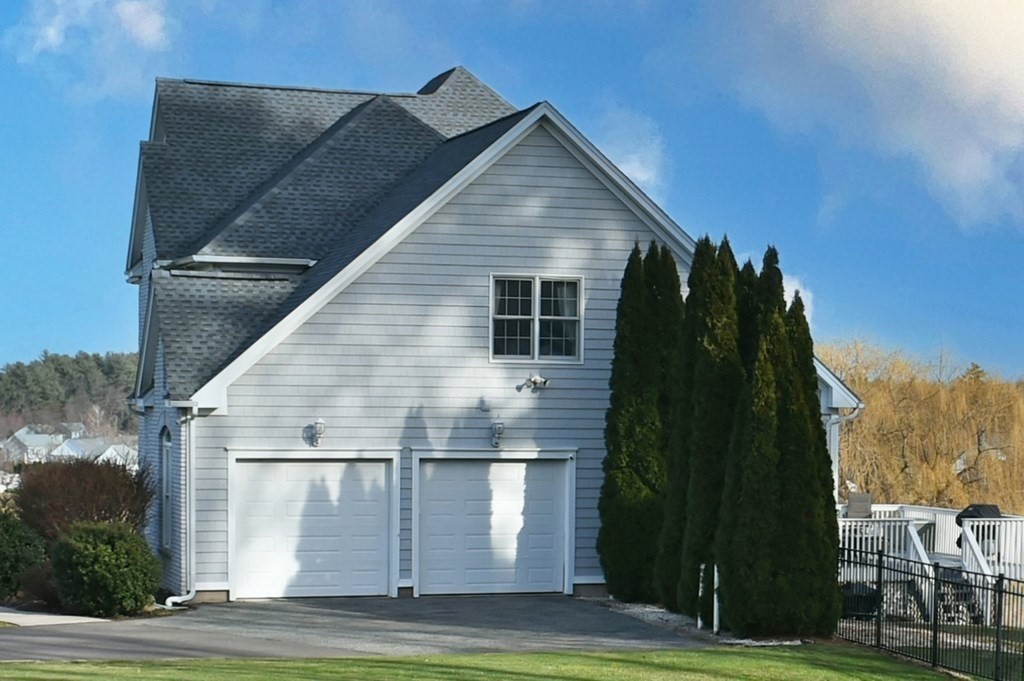 266 Hillside Road Southwick, MA 01077 - Photo 2 of 42 Gallery Image 2