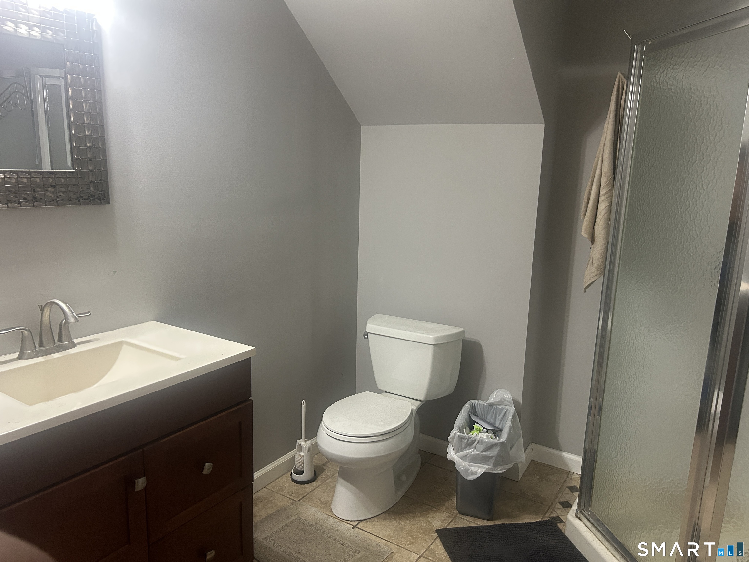 433 Highland Drive Waterbury, CT 06708 - Photo 18 of 21