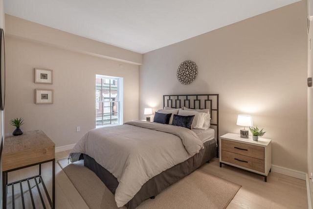 $2,075,000 | 110 Broad Street, Unit 301, Boston, MA 02110