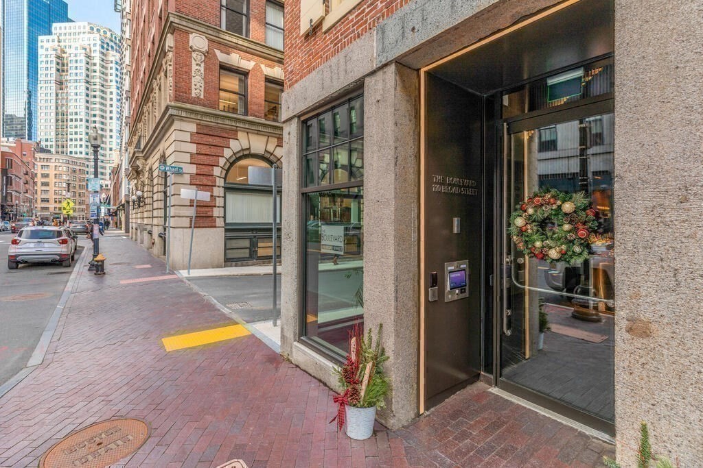 110 Broad Street, Unit 301 Boston, MA 02110 - Photo 31 of 35