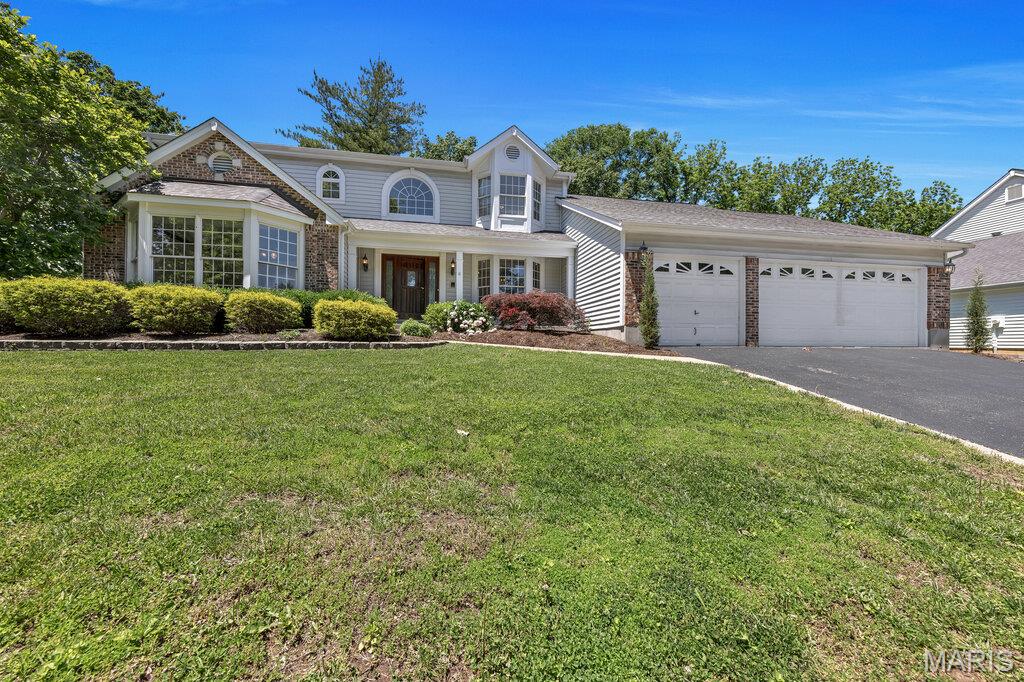 697 Carman Meadows Drive Ballwin, MO 63021 - Photo 2 of 57