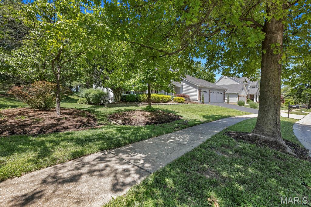 697 Carman Meadows Drive Ballwin, MO 63021 - Photo 49 of 57