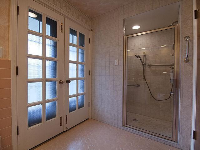 2300 Devonshire Road Ann Arbor, MI 48104 - Photo 25 of 32 Photo 26