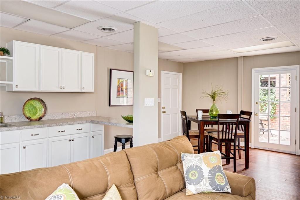4912 Hackamore Road Greensboro, NC 27410 - Photo 20 of 30 Basement Breakfast With Two Entrances.