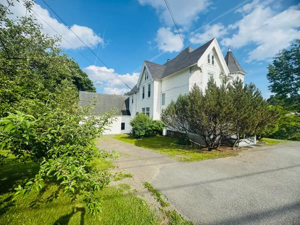 $399,900 | 745 Main Street, Caribou, ME 04736