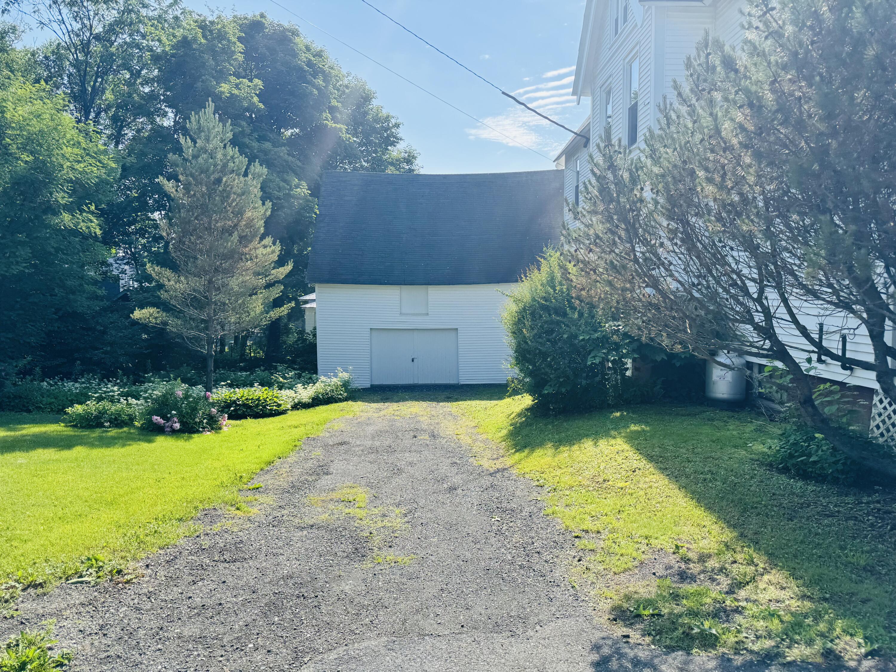 745 Main Street Caribou, ME 04736 - Photo 10 of 47 IMG_4006