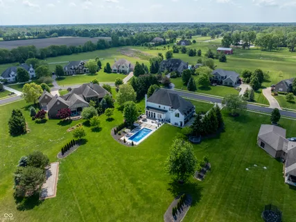 $1,875,000 | 7850 Cheval Rue Court, Zionsville, IN 46077