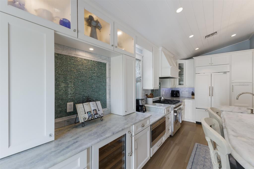 799 Jacaranda Road Anna Maria, FL 34216 - Photo 12 of 63 Gallery Image 12