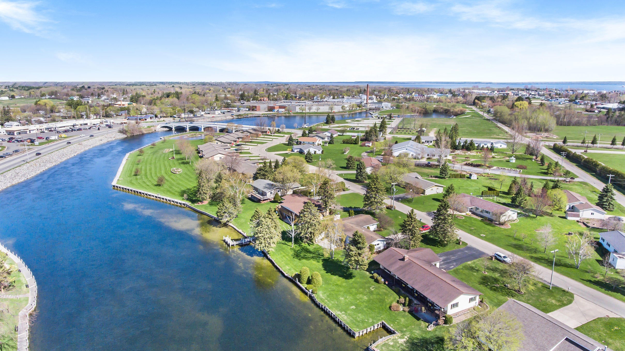 182 Riverside Drive Cheboygan, MI 49721 - Photo 44 of 45 Gallery Image 44