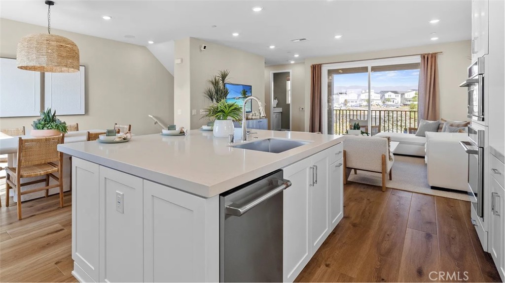 908 Chinon Irvine, CA 92618 - Photo 3 of 37 Photos shown are of model only- not actual homesite.