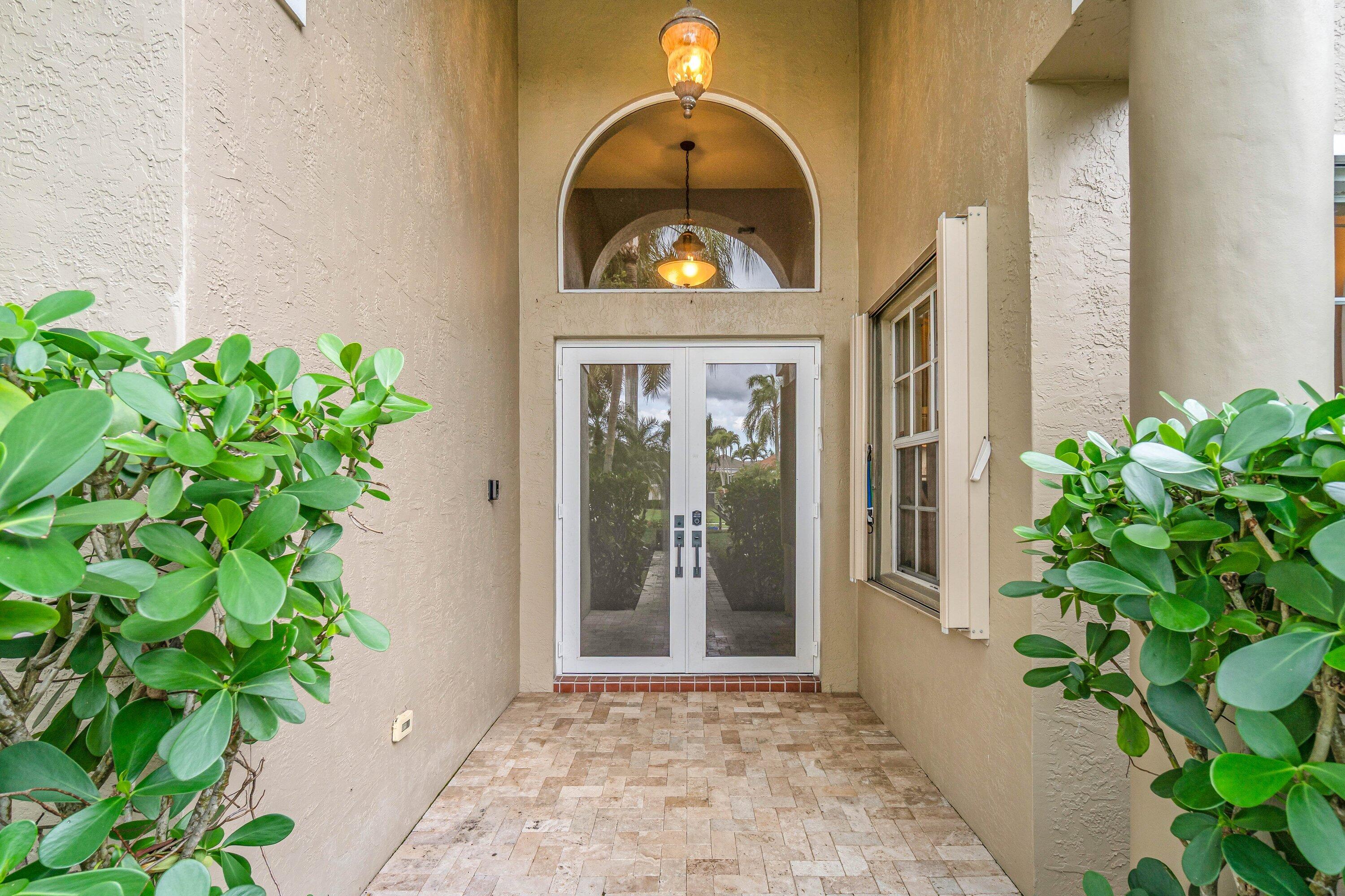 21473 Halstead Drive Boca Raton, FL 33428 - Photo 4 of 45 004-21473HalsteadDrive-BocaRaton-FL-3342