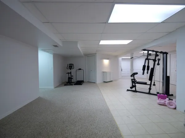 a view of livingroom with furniture