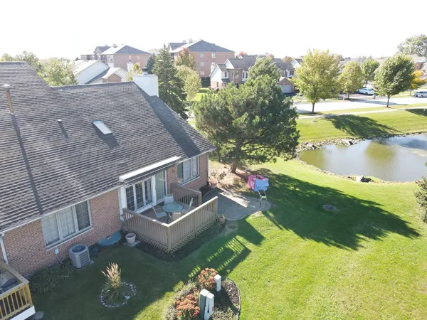 $349,900 | 6706 Pondview Drive, Tinley Park, IL 60477
