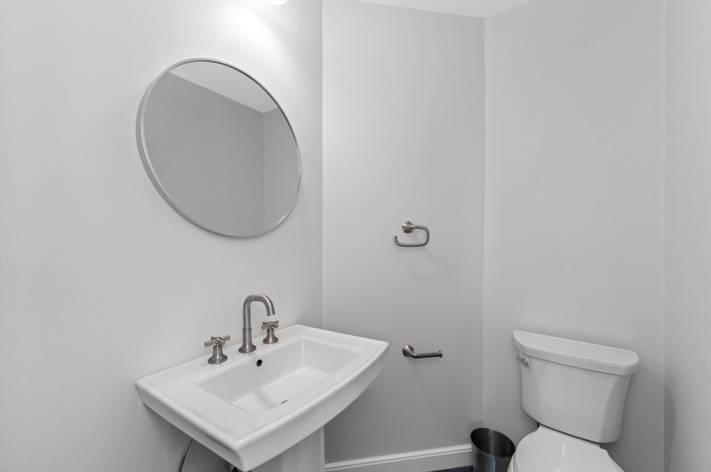 76 Washington Street, Unit 2 Boston, MA 02129 - Photo 14 of 15