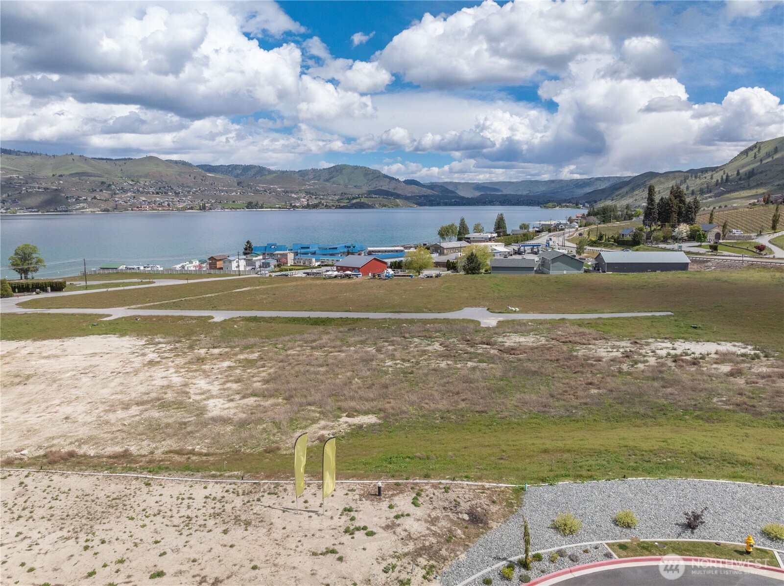 97 Loretta Lane Chelan, WA 98816 - Photo 24 of 30 a view of an ocean and beach