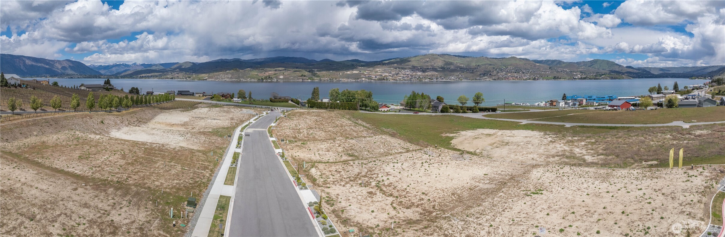 97 Loretta Lane Chelan, WA 98816 - Photo 29 of 30 a view of a city