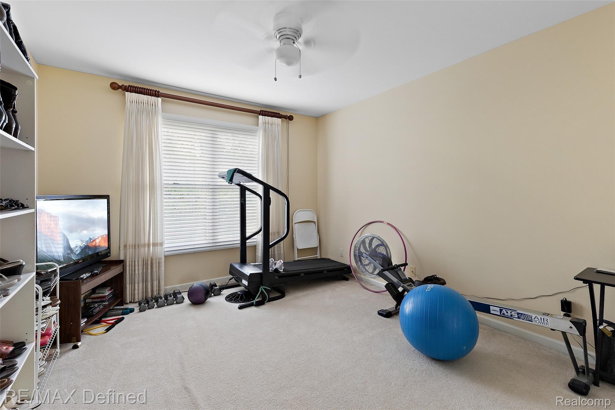 60957 Pennington Way Rochester, MI 48306 - Photo 46 of 54 60957 Pennington Way-56.jpg