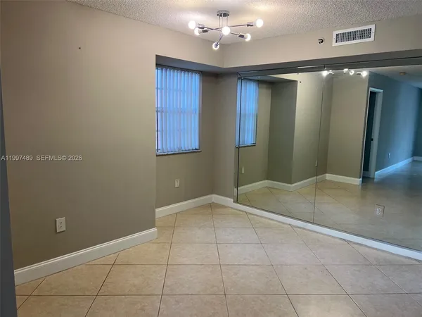 $3,500 | 19701 East Country Club Drive, Unit 5208, Aventura, FL 33180