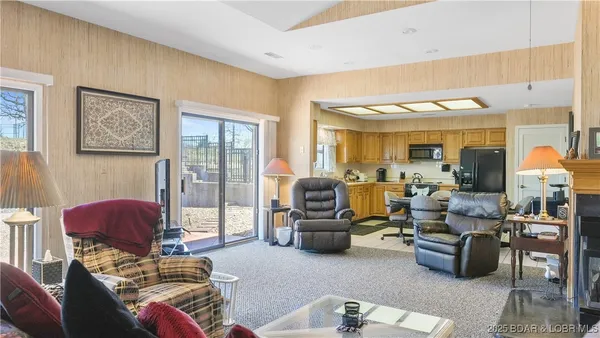 $315,000 | 590 Racquet Club Drive, Unit 406, Lake Ozark, MO 65049