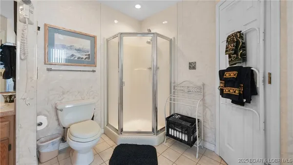 $315,000 | 590 Racquet Club Drive, Unit 406, Lake Ozark, MO 65049