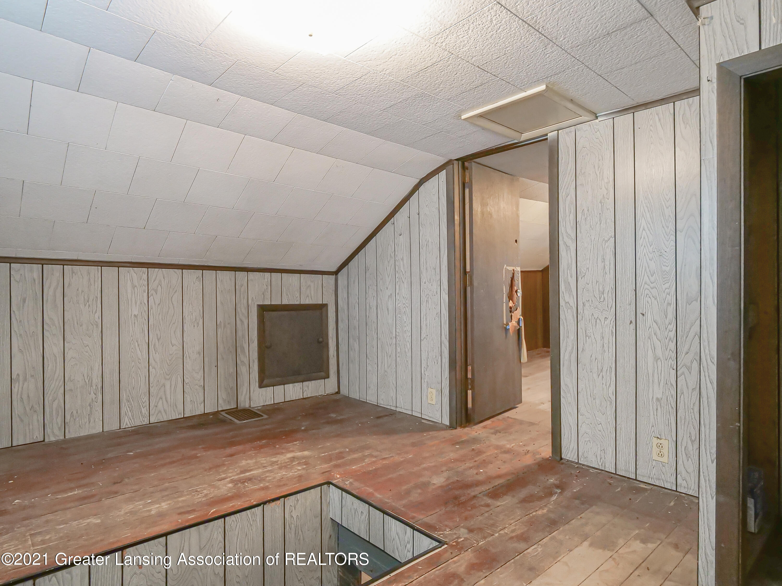 6135 Otto Road Charlotte, MI 48813 - Photo 12 of 23 6135_Otto_rd-11