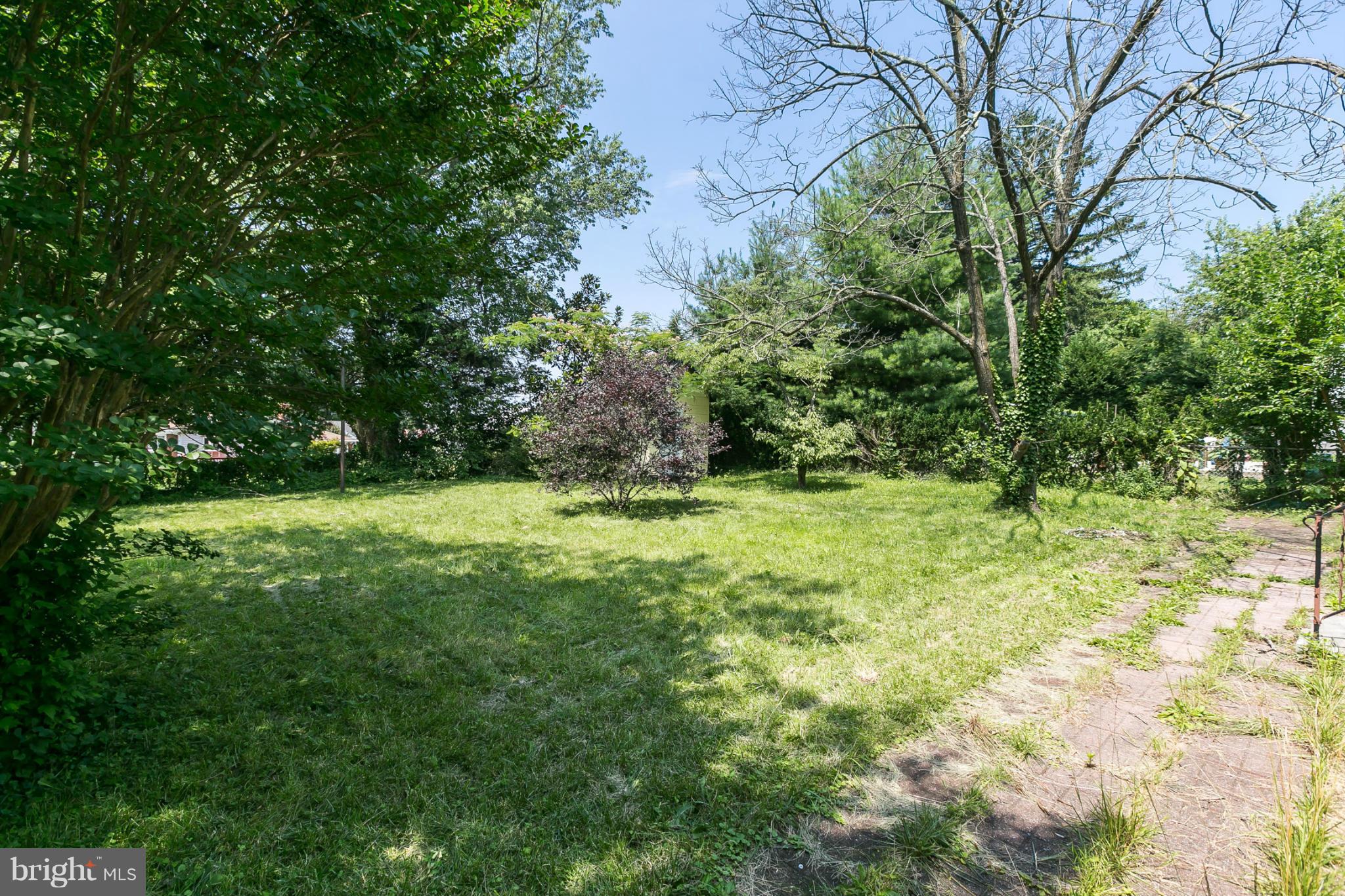 12712 Flack Street Silver Spring, MD 20906 - Photo 27 of 28 a view of outdoor space with a garden