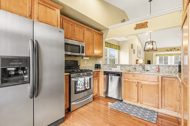 $419,900 | 2141 Gray Oak Cove, Portage, MI 49024