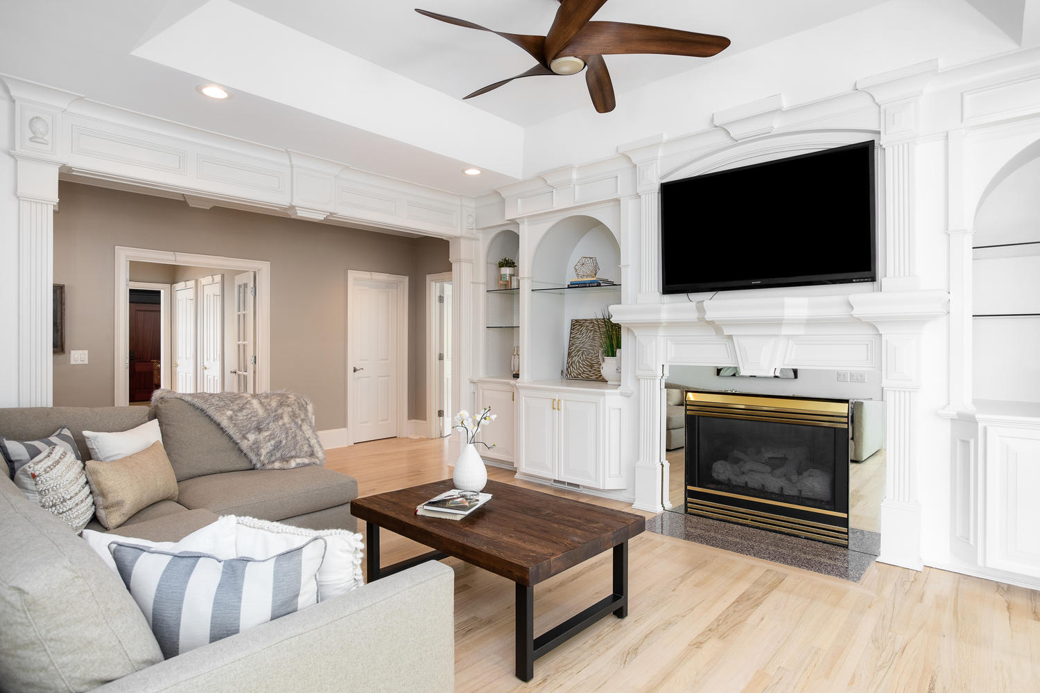 1347 Old Brickyard Road Mount Pleasant, SC 29466 - Photo 20 of 62 Family Room with Gas Fireplace