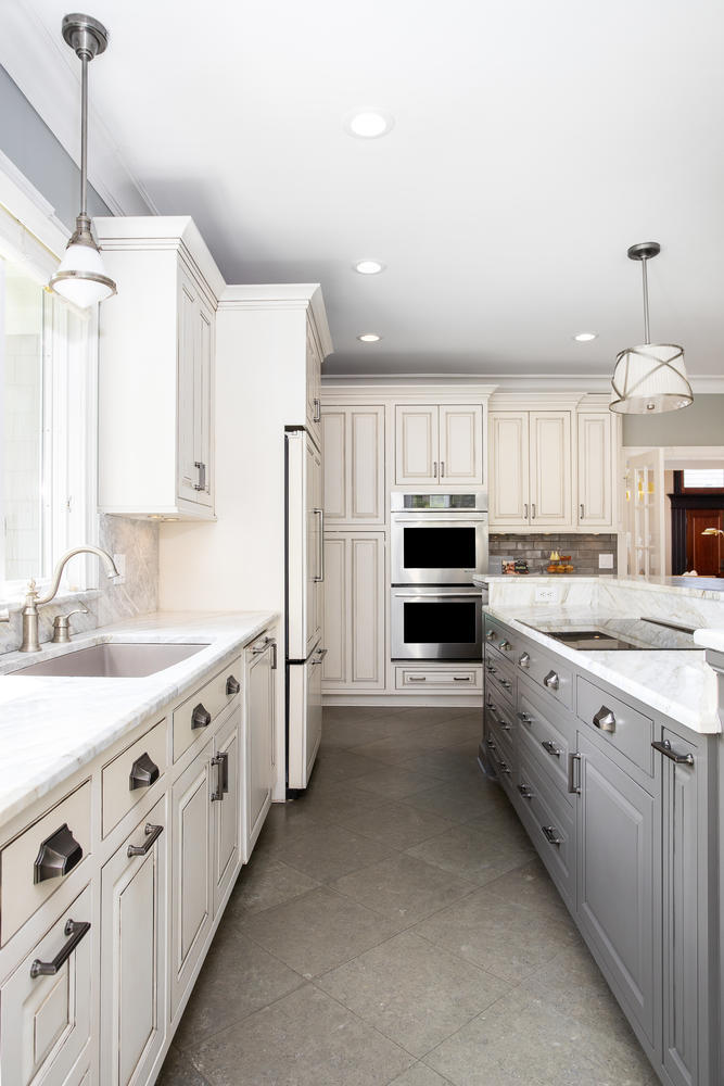1347 Old Brickyard Road Mount Pleasant, SC 29466 - Photo 29 of 62 Kitchen with Center Island