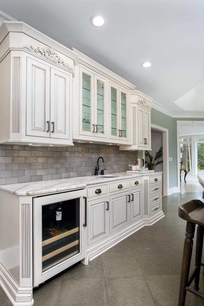 1347 Old Brickyard Road Mount Pleasant, SC 29466 - Photo 31 of 62 Wet Bar with wine cooler