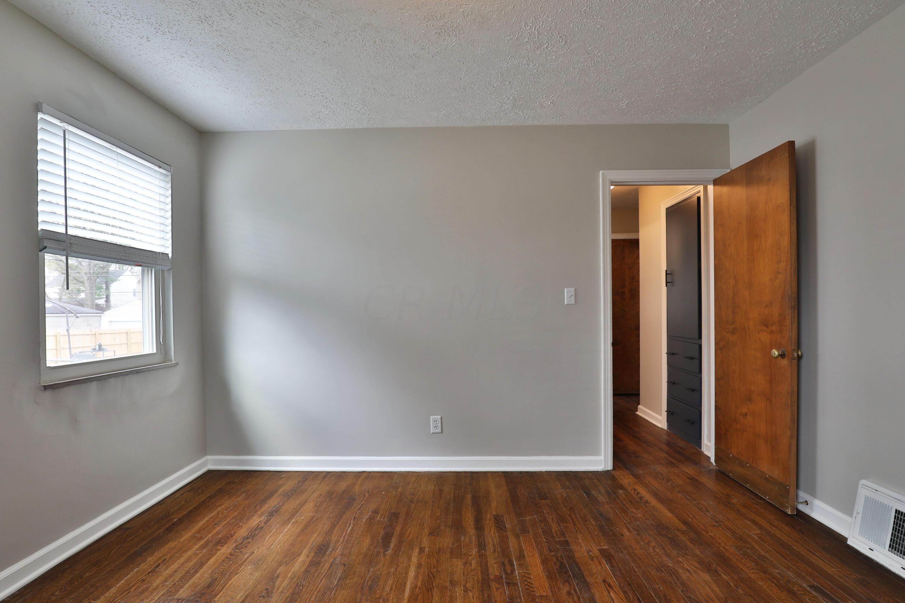 963 Kenwick Road Columbus, OH 43209 - Photo 18 of 36 963-Kenwick-23