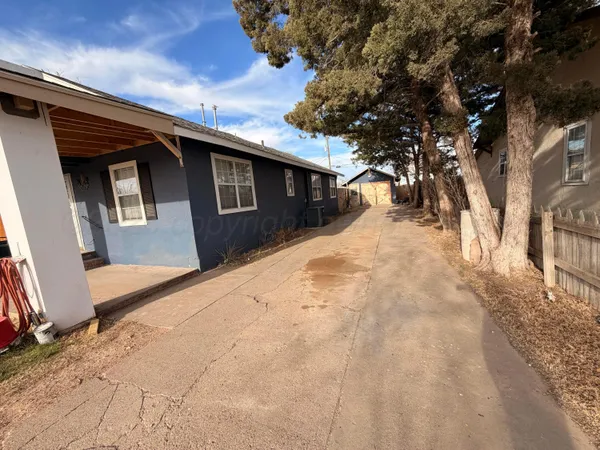 $100,000 | 204 Lawton Avenue, Hereford, TX 79045