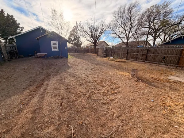 $100,000 | 204 Lawton Avenue, Hereford, TX 79045