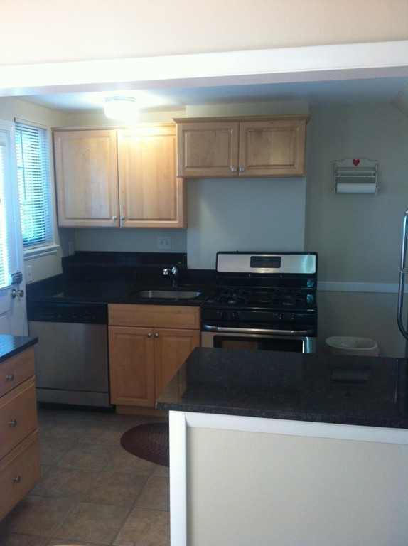 22 Pierce Road, Unit 22 Watertown, MA 02472 - Photo 4 of 17 Gallery Image 4