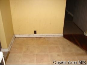 2733 Poplar Avenue Springfield, IL 62703 - Photo 5 of 10