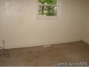 2733 Poplar Avenue Springfield, IL 62703 - Photo 8 of 10