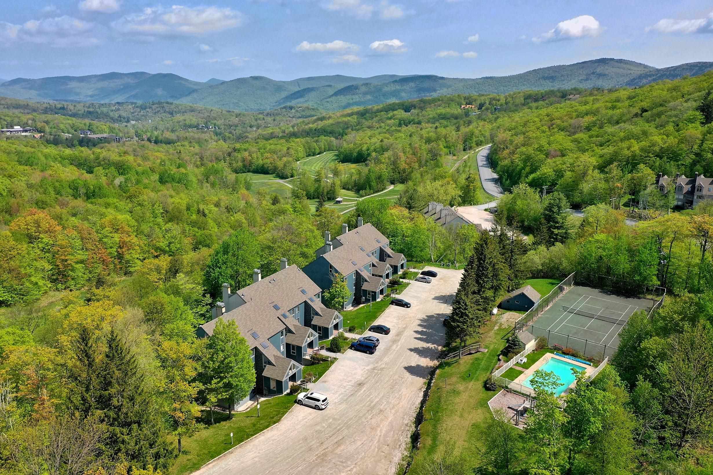 697 East Mountain Road, Unit A8 Killington, VT 05751 - Photo 32 of 35 Gallery Image 32