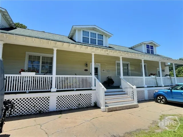 $2,000 | 42 Van Horne Avenue, Unit 3, Tybee Island, GA 31328