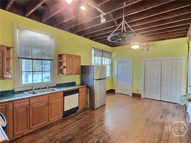 $2,000 | 42 Van Horne Avenue, Unit 3, Tybee Island, GA 31328