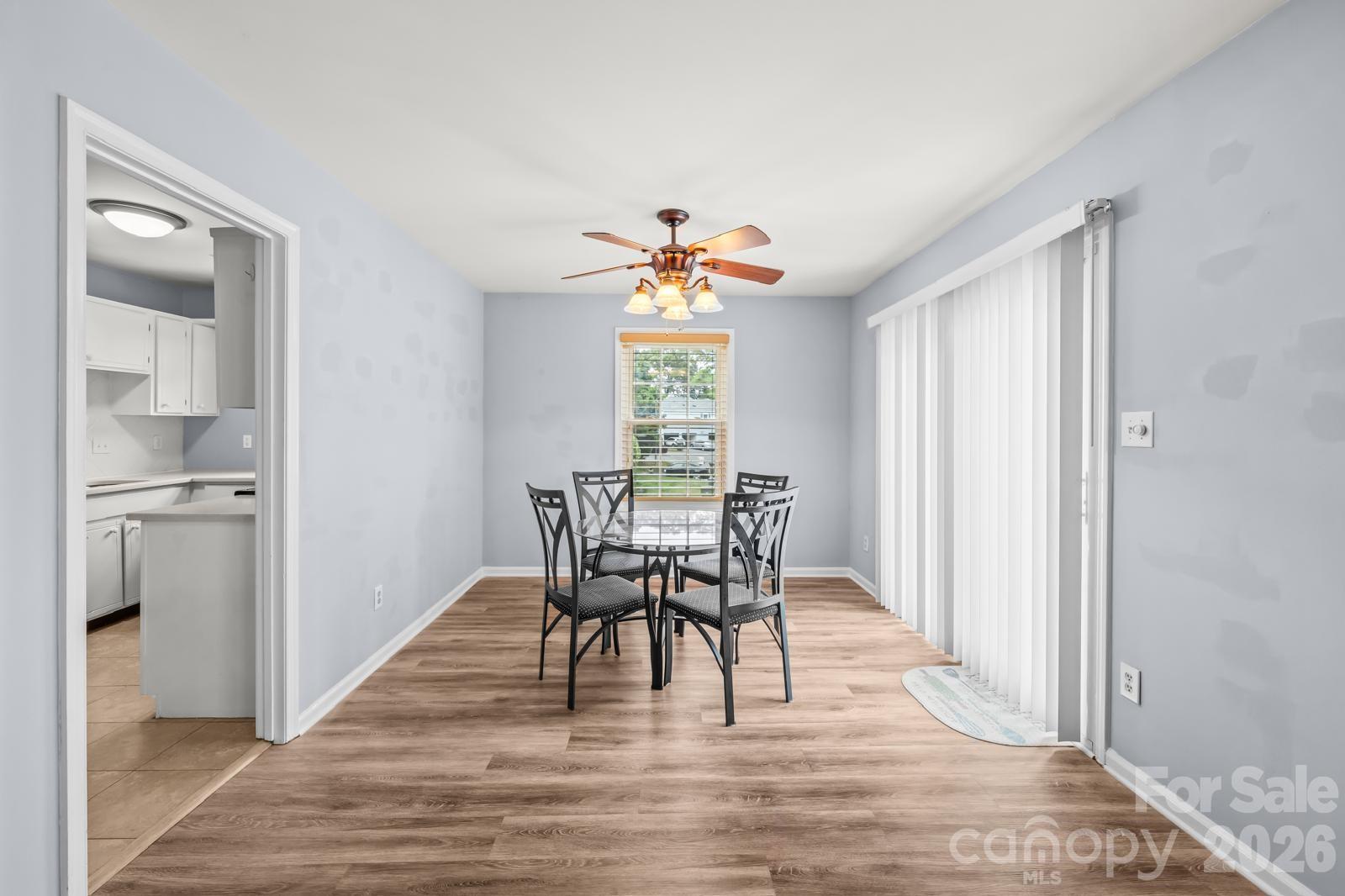 8521 Castle Pine Court Charlotte, NC 28226 - Photo 4 of 29